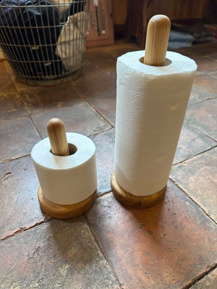 Køkkenrulle holder i træ