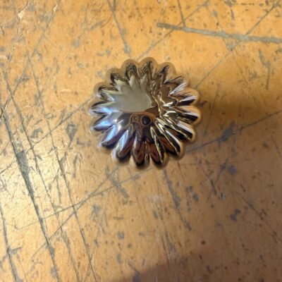 Møbelknop blomst chrome stor