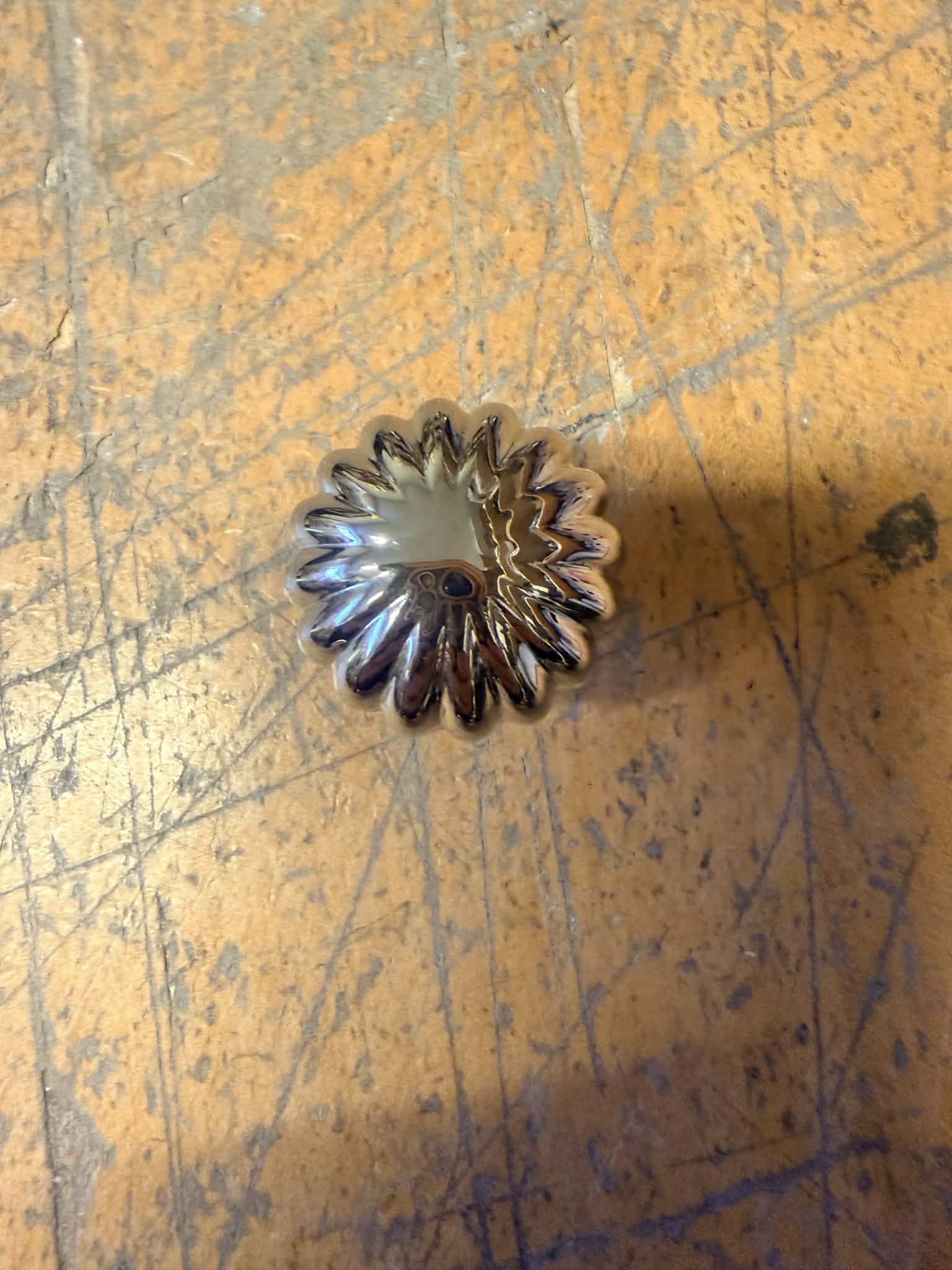 Møbelknop blomst chrome